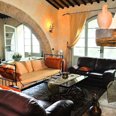 La Fonte Carducciana Farm stay