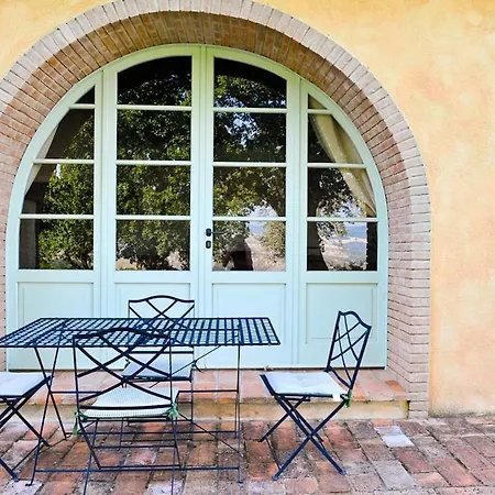 Farm stay La Fonte Carducciana