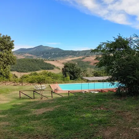 Farm stay La Fonte Carducciana San Casciano dei Bagni